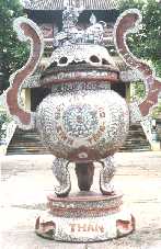 than2.jpg (8720 bytes)